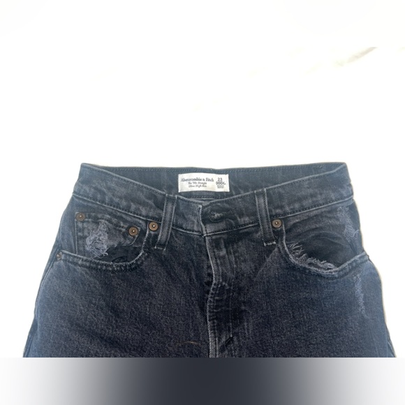 Abercrombie 90s Straight Ultra High Rise Jeans - Picture 3 of 3